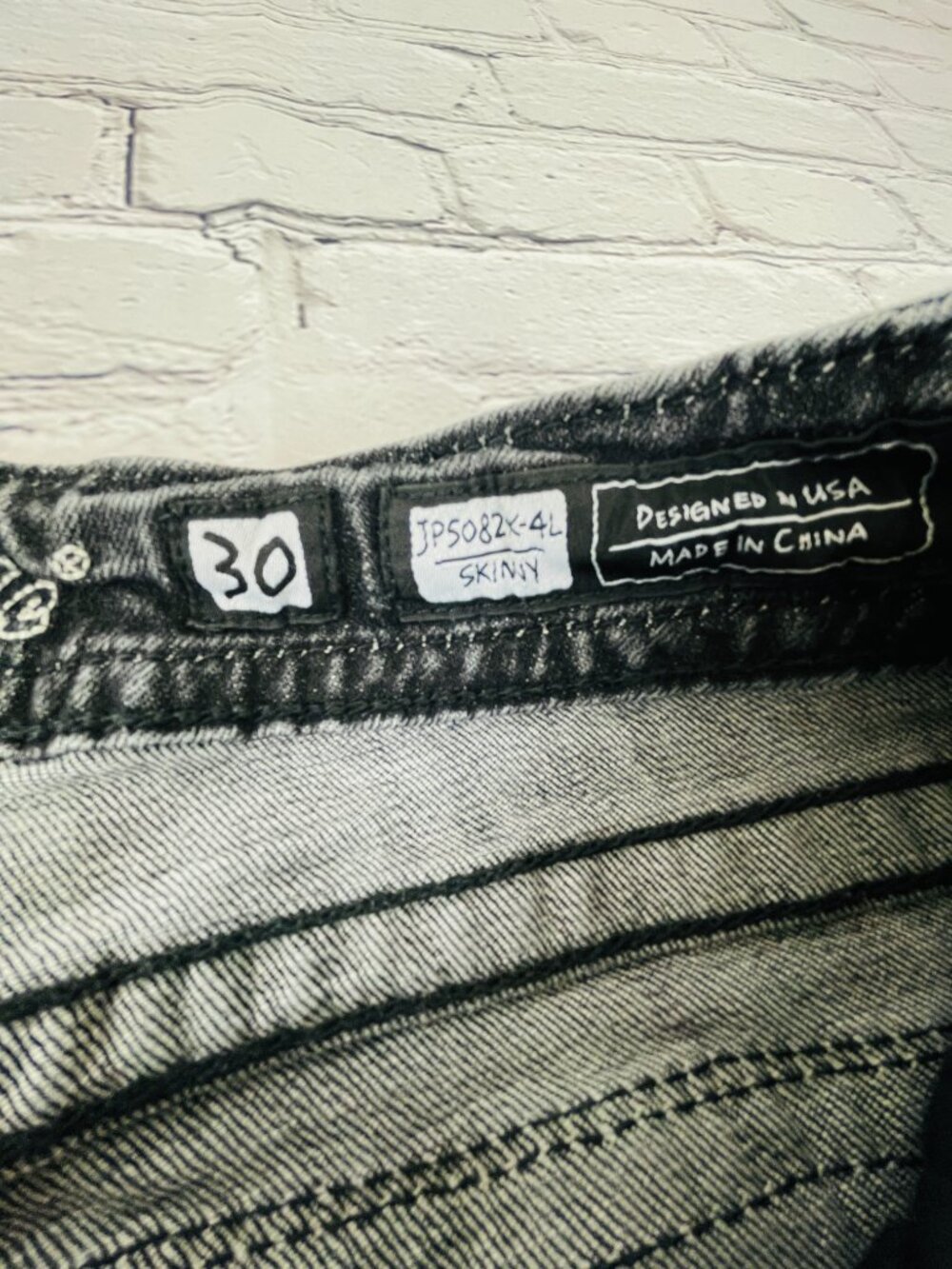 Miss Me Black Angel Wing Rhinestone Skinny Jeans Size 30 - Picture 4 of 9